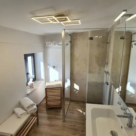 Chaletwohnung Vor Den Toren Des Chiemgaus Apartman *